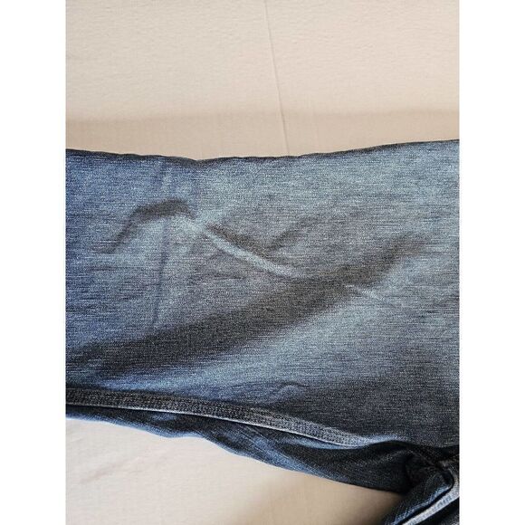 Carhartt Men 40X30 Blue Traditional Fit Work Denim Jeans Pants Medium Wash Chore - Picture 9 of 12